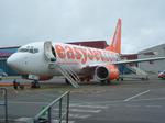 06lutoneasyjet.jpg